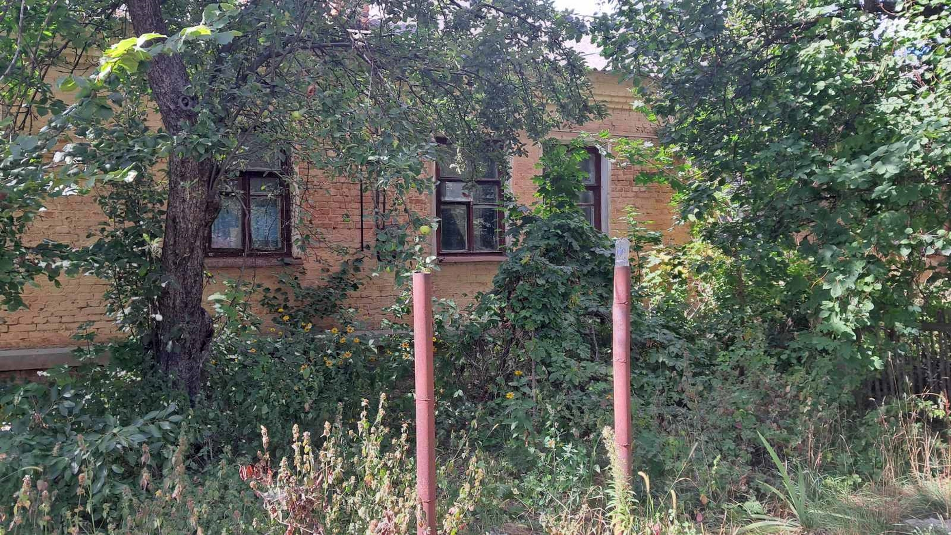 Продам частину будинку посімейного типу 28 м2 магазин «У Косого». Фото - 3