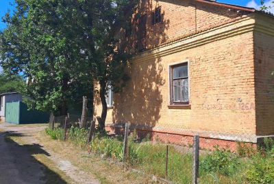 Продам частину будинку посімейного типу 28 м2 магазин «У Косого»