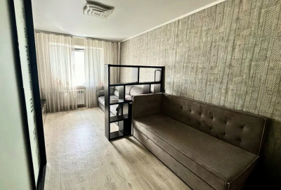 Простора 1 кімнатна квартира 39м2, з ремонтом та меблями