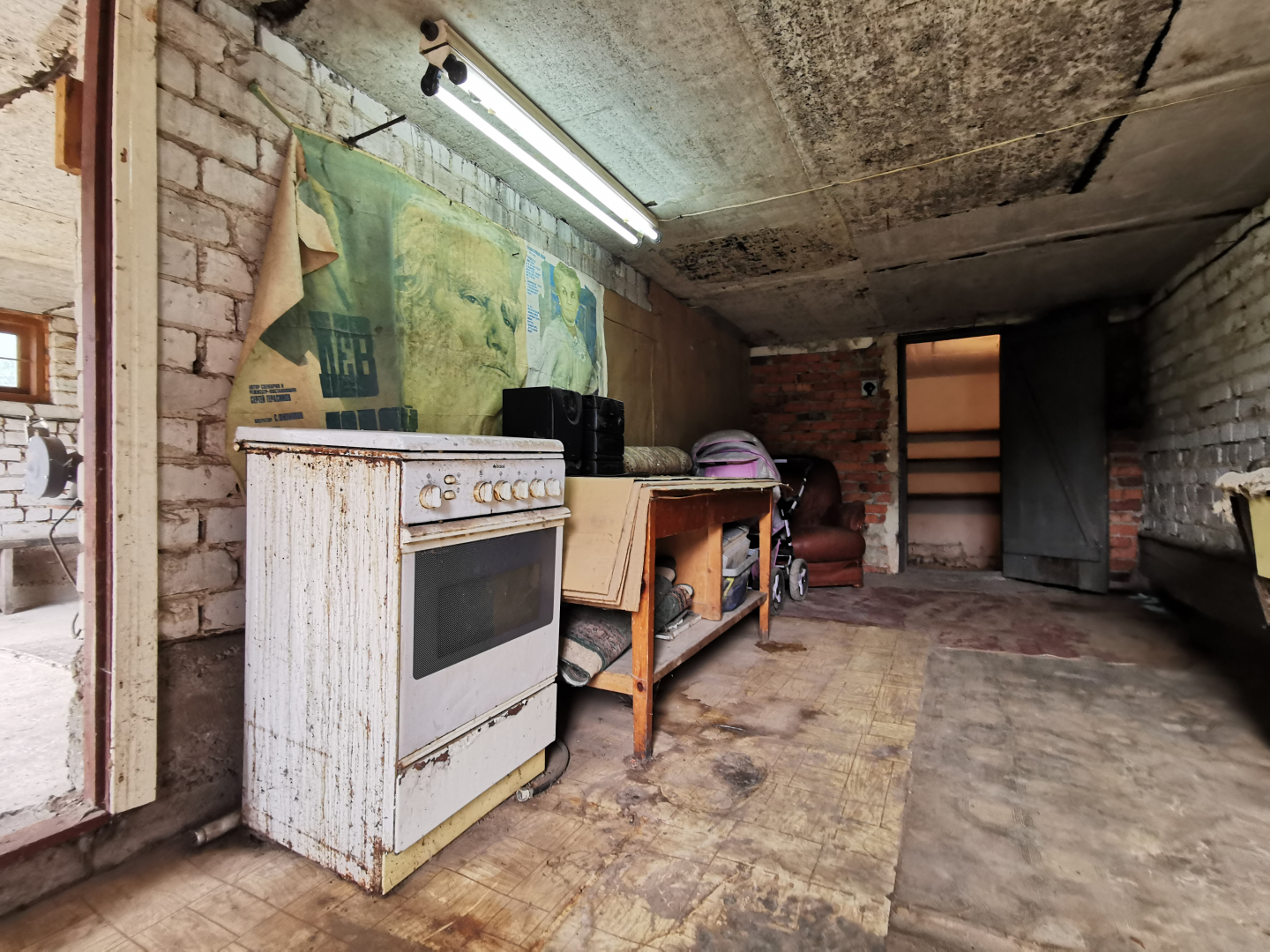 Продається 2-поверховий цегляний будинок у Чернігові (район Масани). Фото - 4