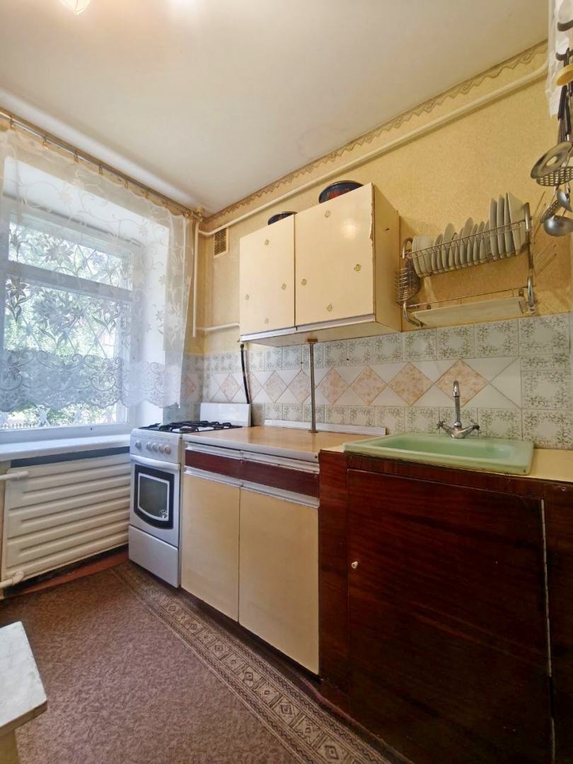 1 кімнатна квартира на 1 поверсі з балконом в районі Рокосовського. Фото - 3