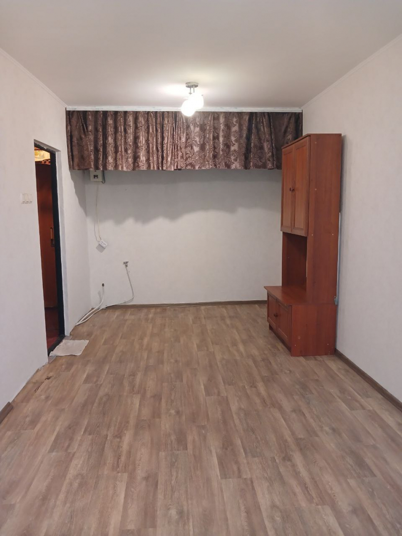 Кімната в гуртожитку блочного типу 17,5 м2, на 4 поверсі по вулиці Самоквасова 1(YM). Фото - 1