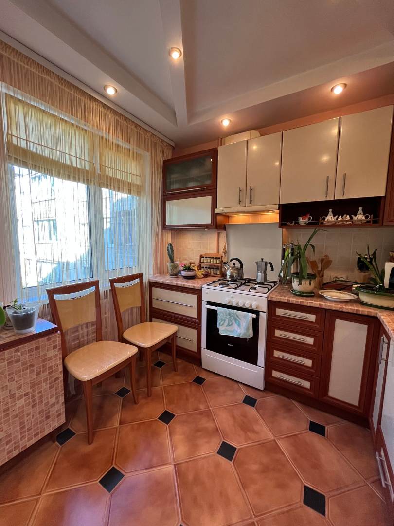 Продається 2-на квартира 46м2 з ремонтом, вул. Соборності. Фото - 6