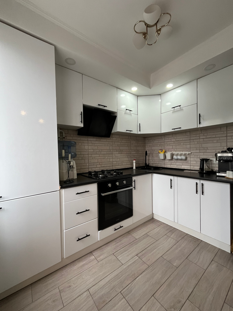 Продається 4-на квартира 61 м2 з сучасним ремонтом, Ремзавод. Фото - 1