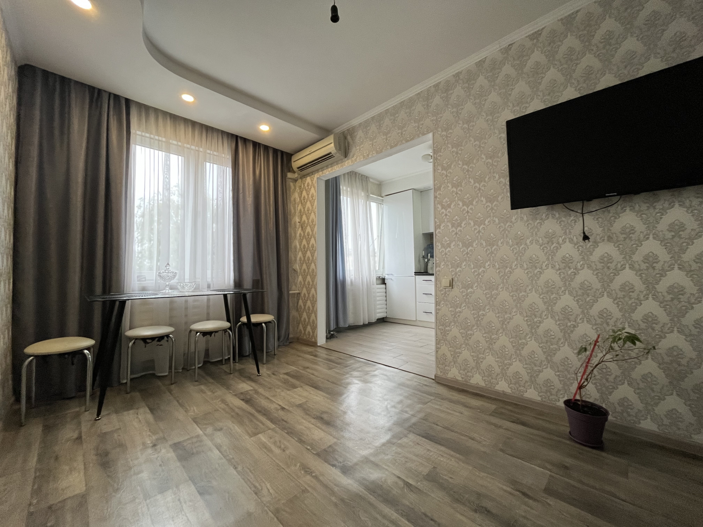 Продається 4-на квартира 61 м2 з сучасним ремонтом, Ремзавод. Фото - 3