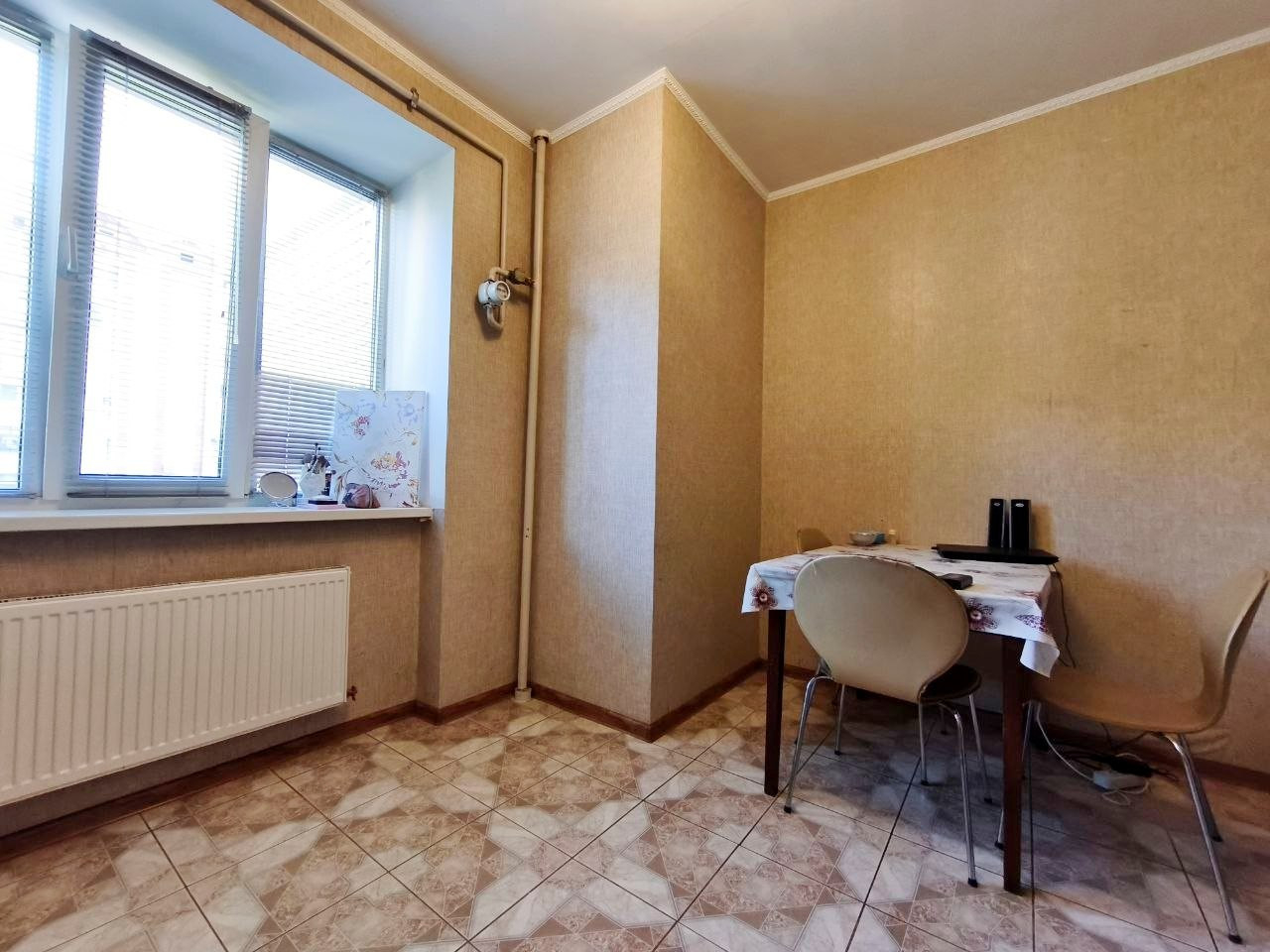 Простора 1 кімнатна квартира. Ремонт, автономне опалення та меблі. Фото - 5