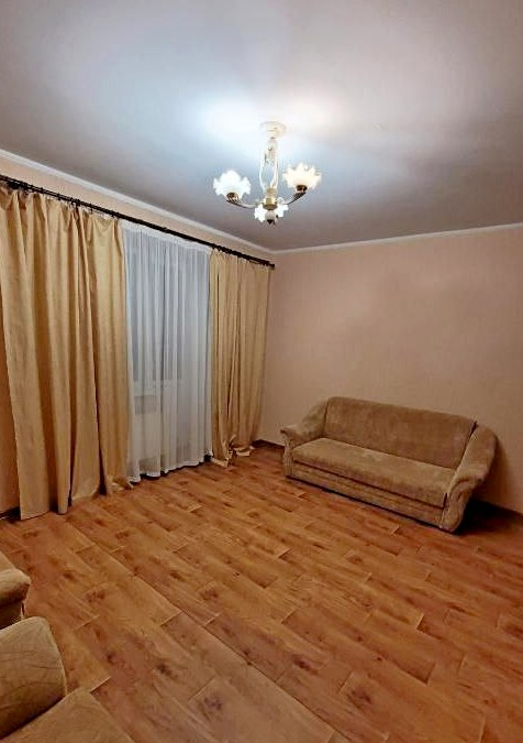 Простора 1 кімнатна квартира. Ремонт, автономне опалення та меблі. Фото - 3