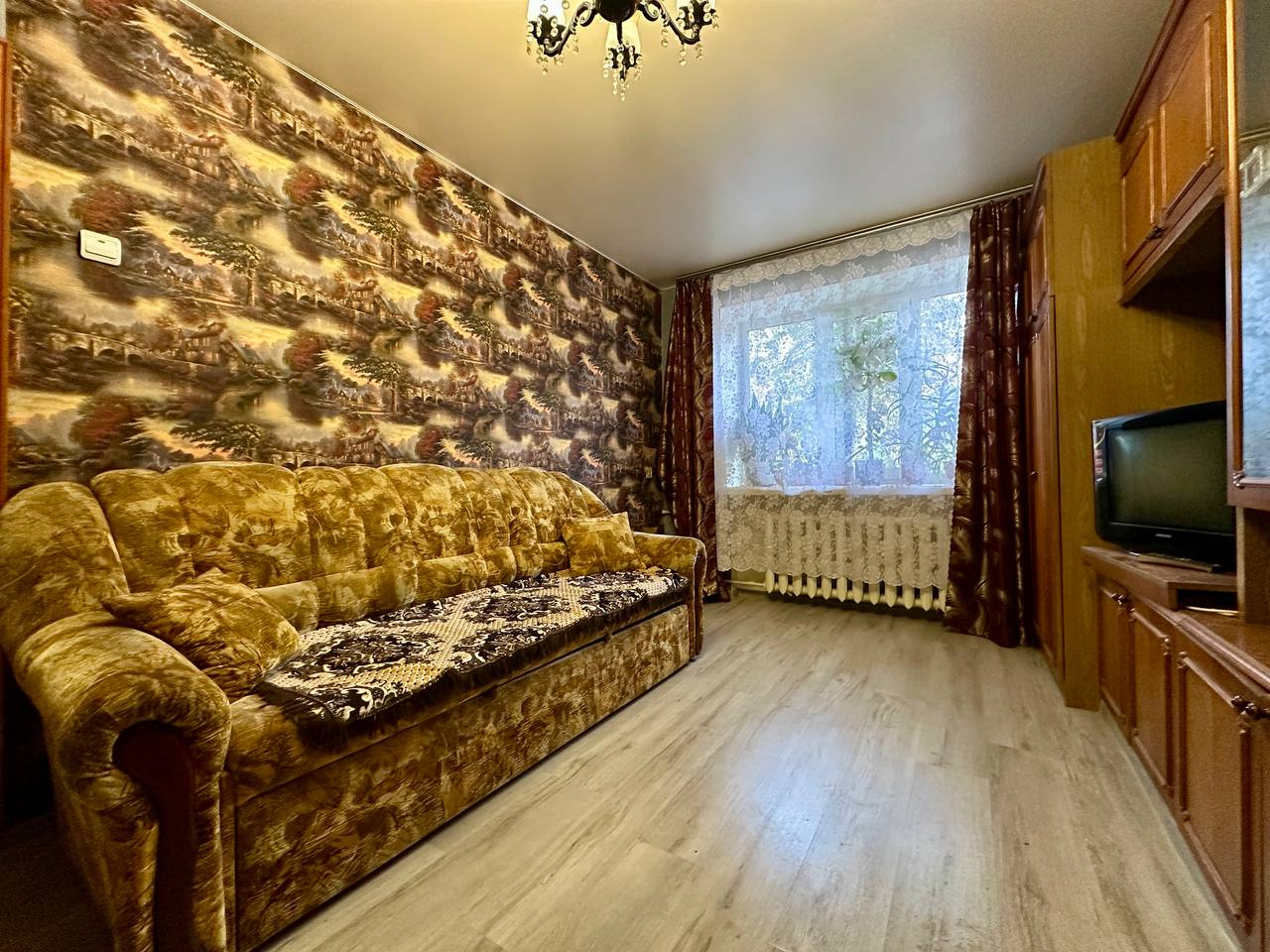 Р-н Вал, 1 кімнатна 30м2 з ремонтом та меблями , Сертифікат. Фото 1