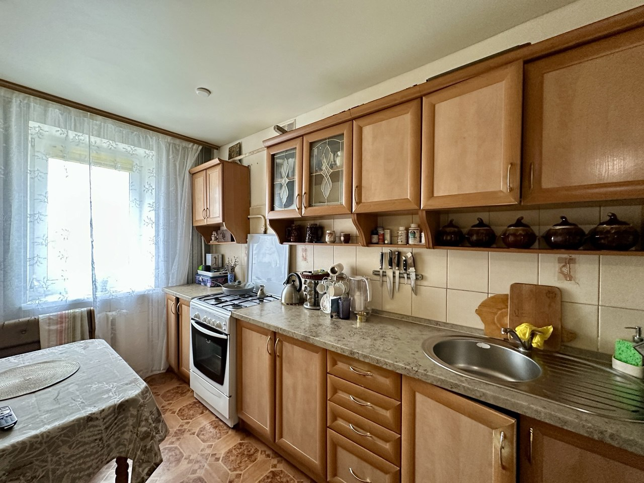 Простора 4 кімнатна 80м2,меблі+техніка, Проспект Миру,Сертифікат. Фото 1