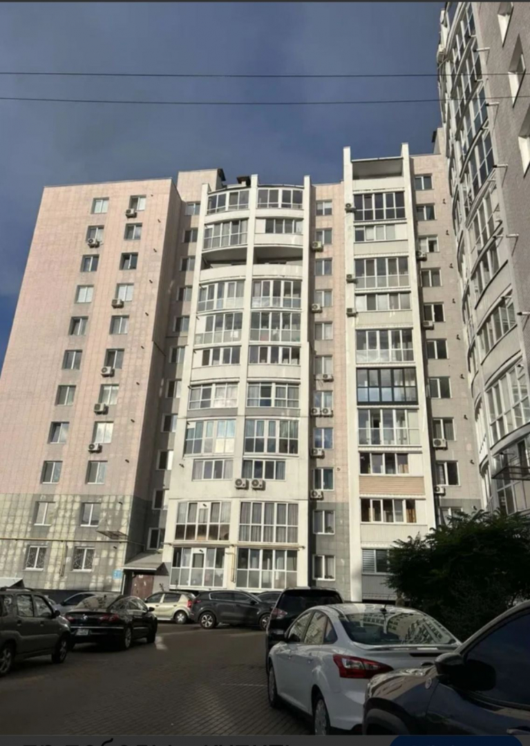 Продам 2-кімнатну квартиру в елітному будинку в центрі міста. Фото - 1