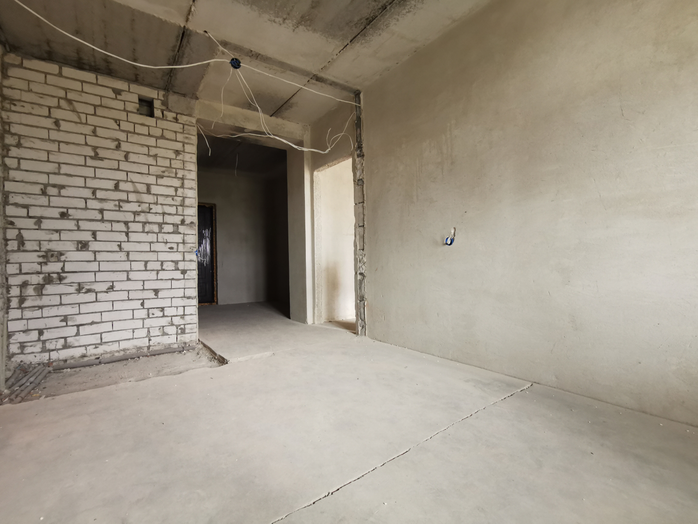 1-кімнатна квартира в елітній новобудові, центр міста, 50 м². Фото - 4