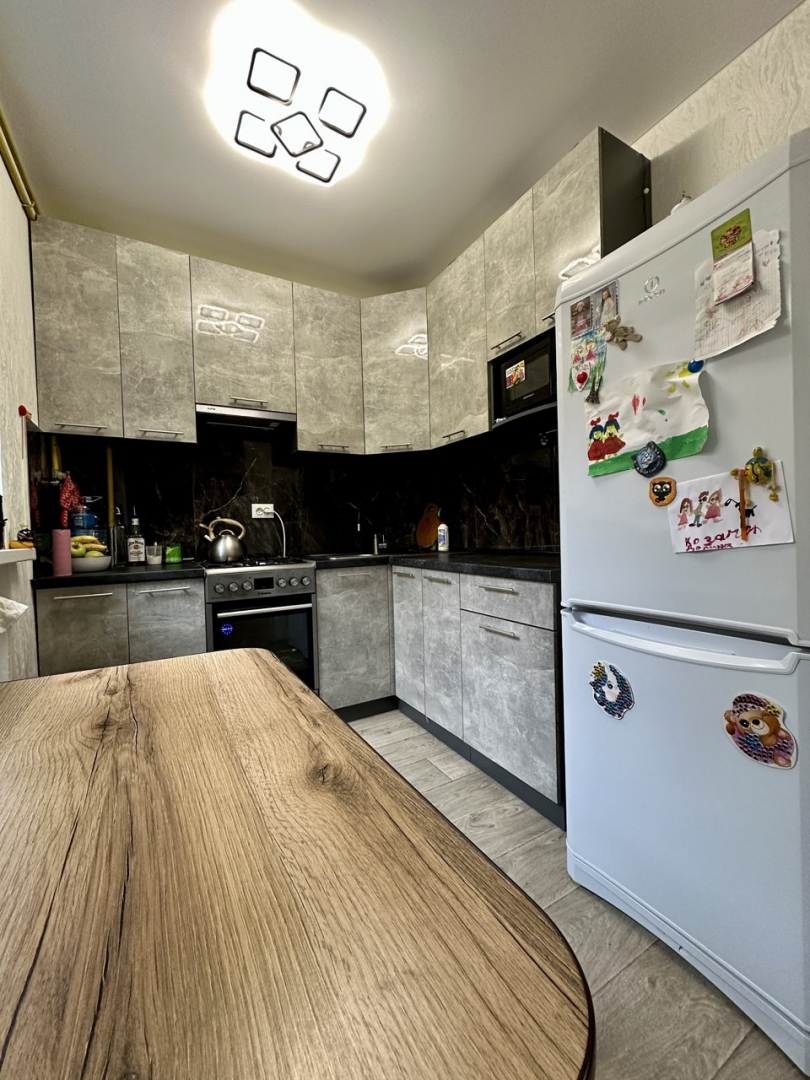 Стильна 3 кімнатна квартира з ремонтом та меблями,вул.Льотна 17. Фото - 4