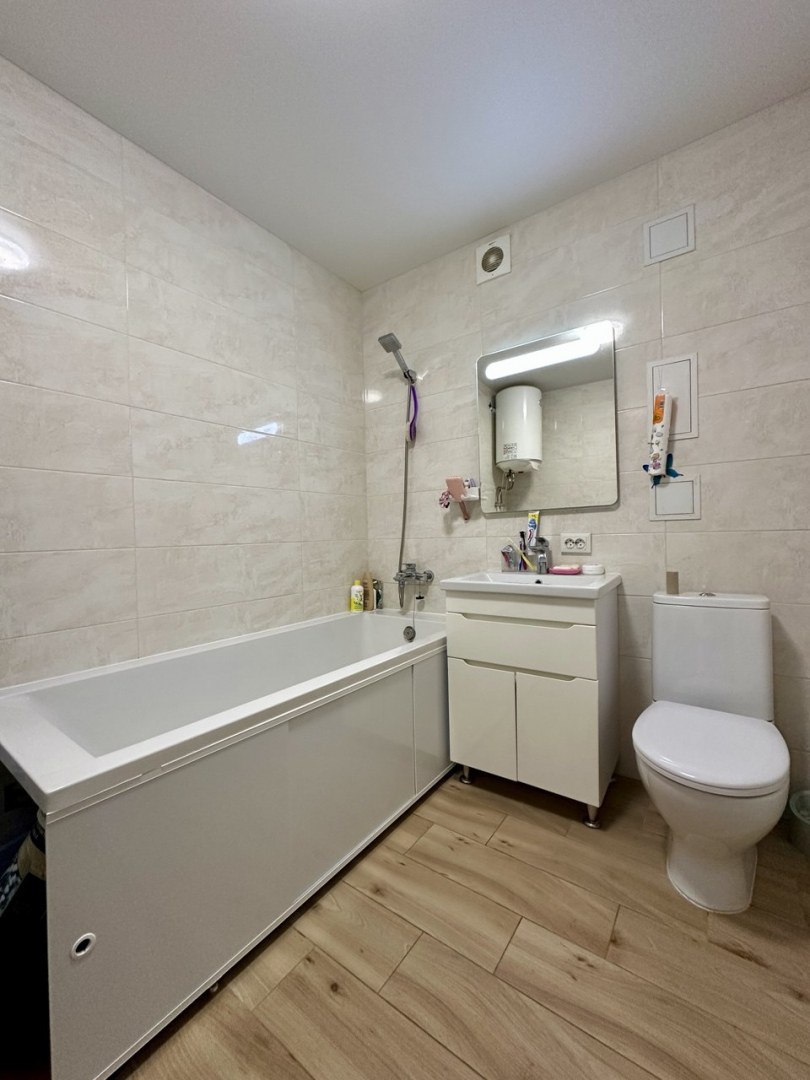 Стильна 3 кімнатна квартира з ремонтом та меблями,вул.Льотна 17. Фото - 18