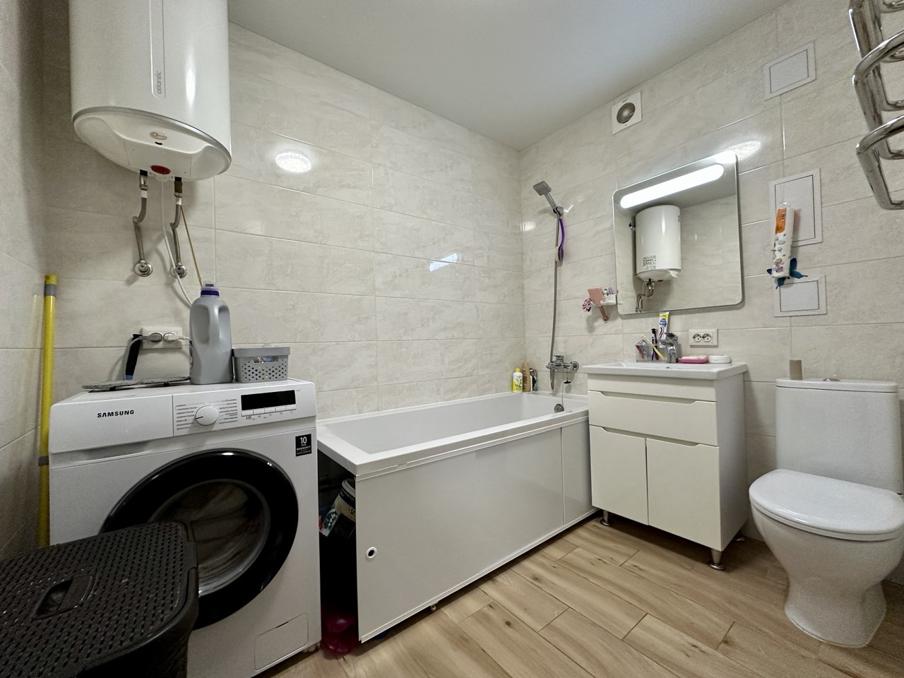 Стильна 3 кімнатна квартира з ремонтом та меблями,вул.Льотна 17. Фото - 16