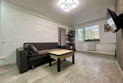 Стильна 3 кімнатна квартира з ремонтом та меблями,вул.Льотна 17