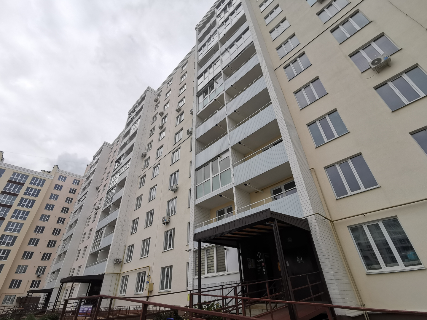 1-кімнатна цегляна новобудова, район Масани. Фото - 1