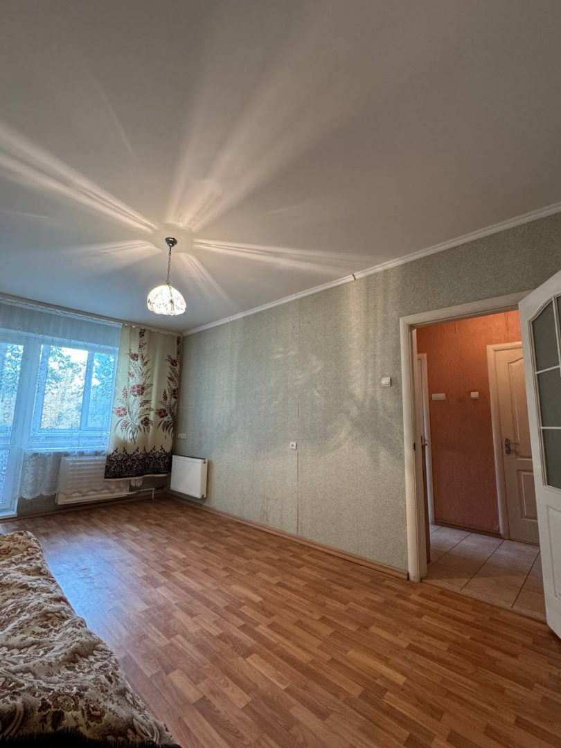 1 кімнатна квартира на Космонавтів, 18 — баланс ремонту і гарної ціни. Фото - 1