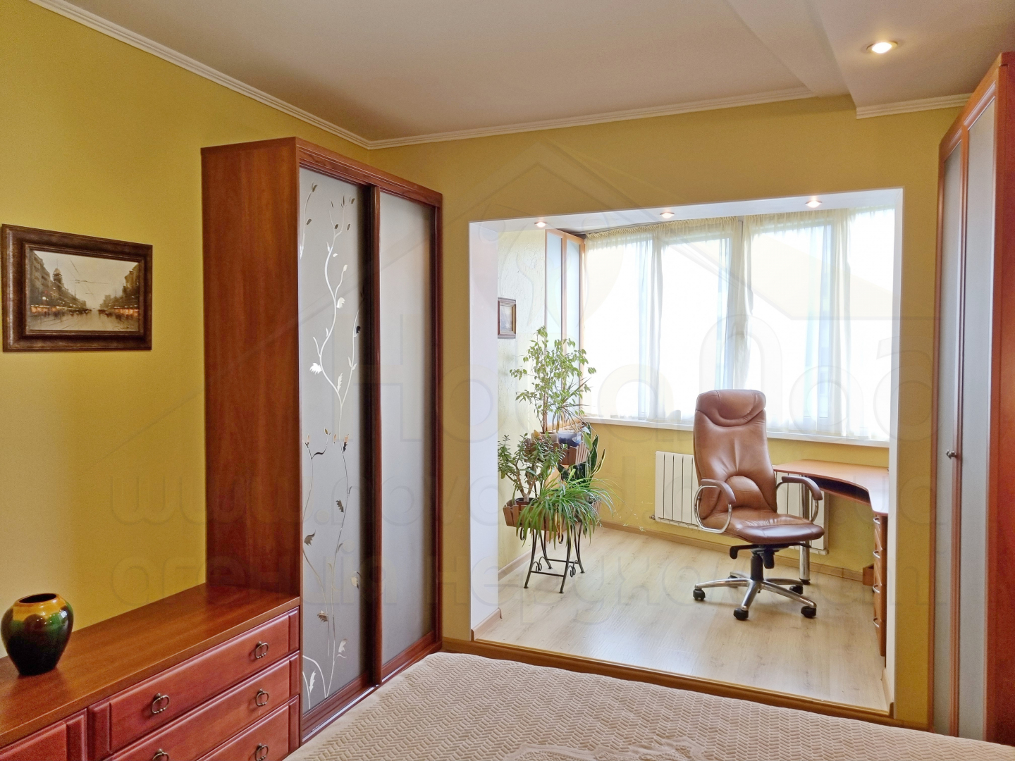 3 кімнатна квартира 70м2 з ремонтом, меблями і технікою р-н Мегацентр. Фото - 9