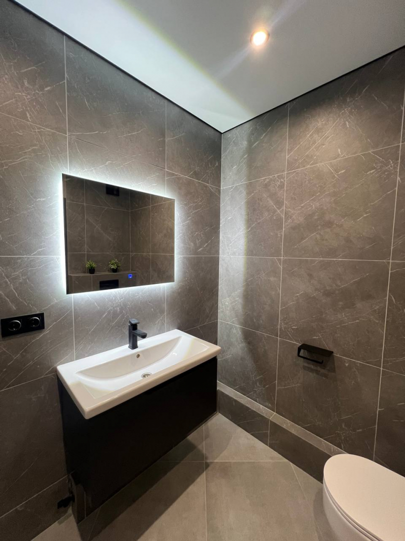 Продається затишна квартира в самому центрі району Масани!. Фото - 5