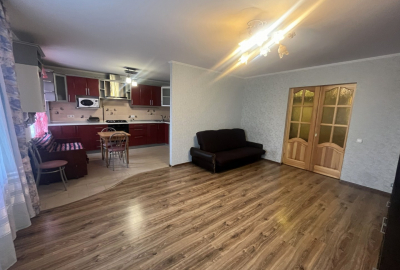 Нова 2 квартира по Льотній 3 В з індивідуальним опаленням - гарний стан в чудовій локаціі