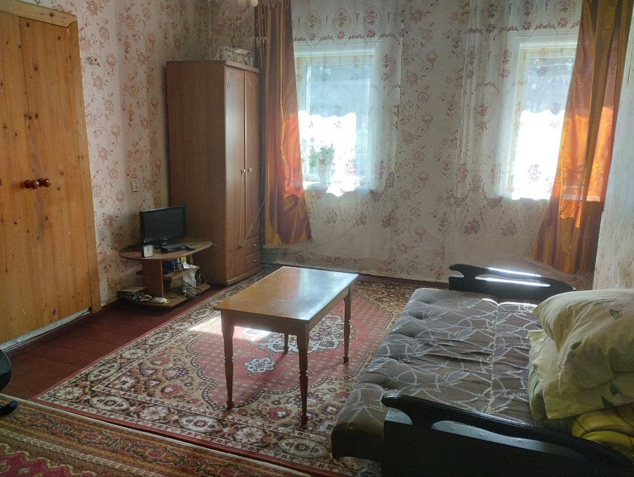 Частина цегляного будинку по вул Довженка (Толстого)!. Фото 1