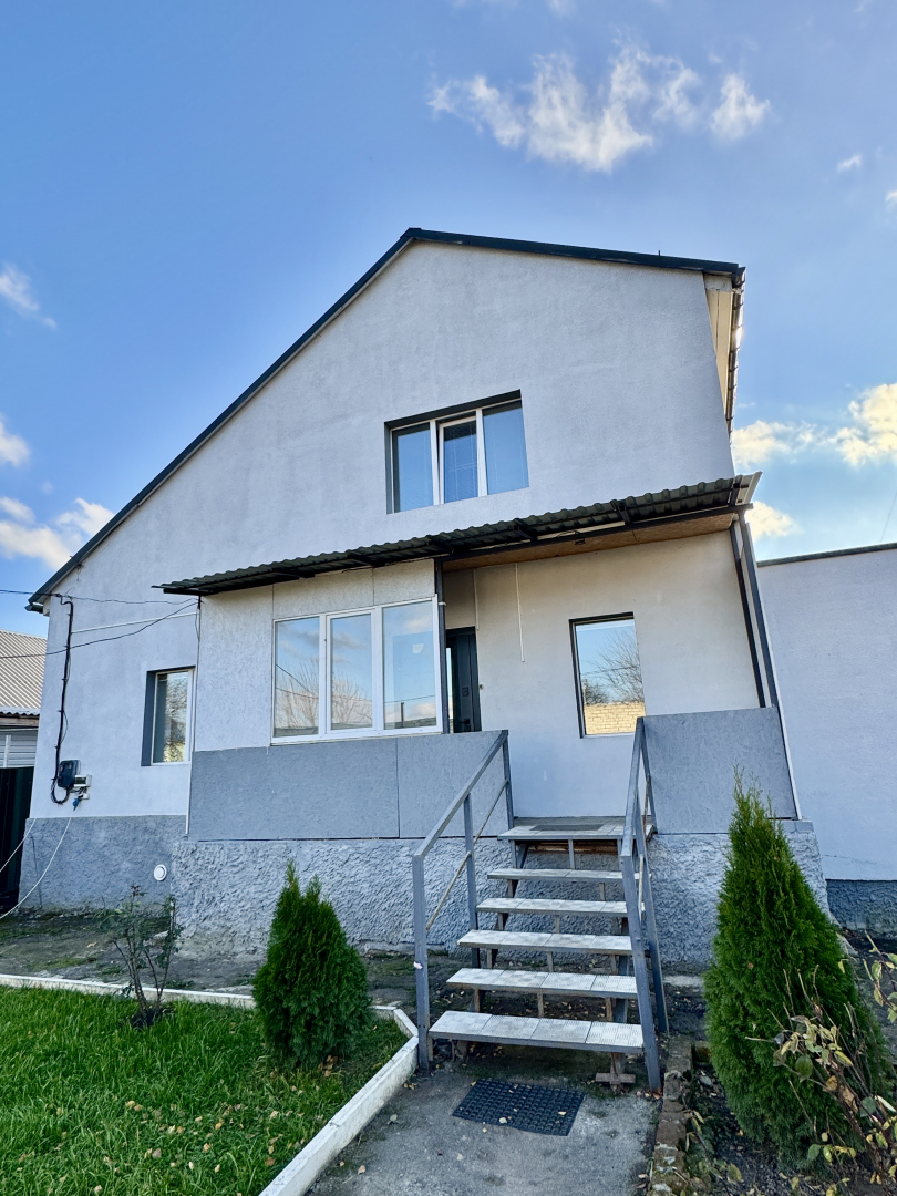 Комфортний будинок в найближчому передмісті Чернігова!. Фото - 1