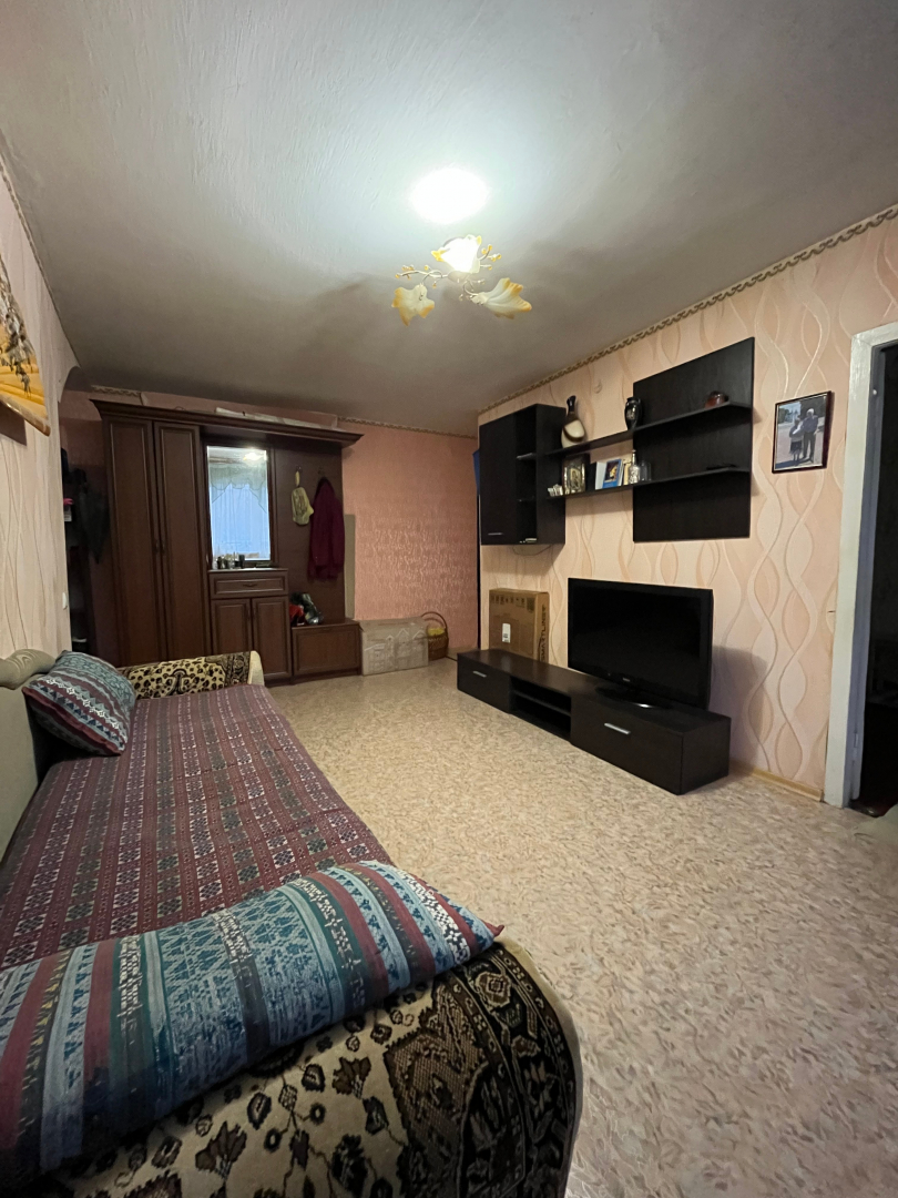 Продається простора 3-кімнатна квартира 54 м², Вул. Льотна. Фото - 1