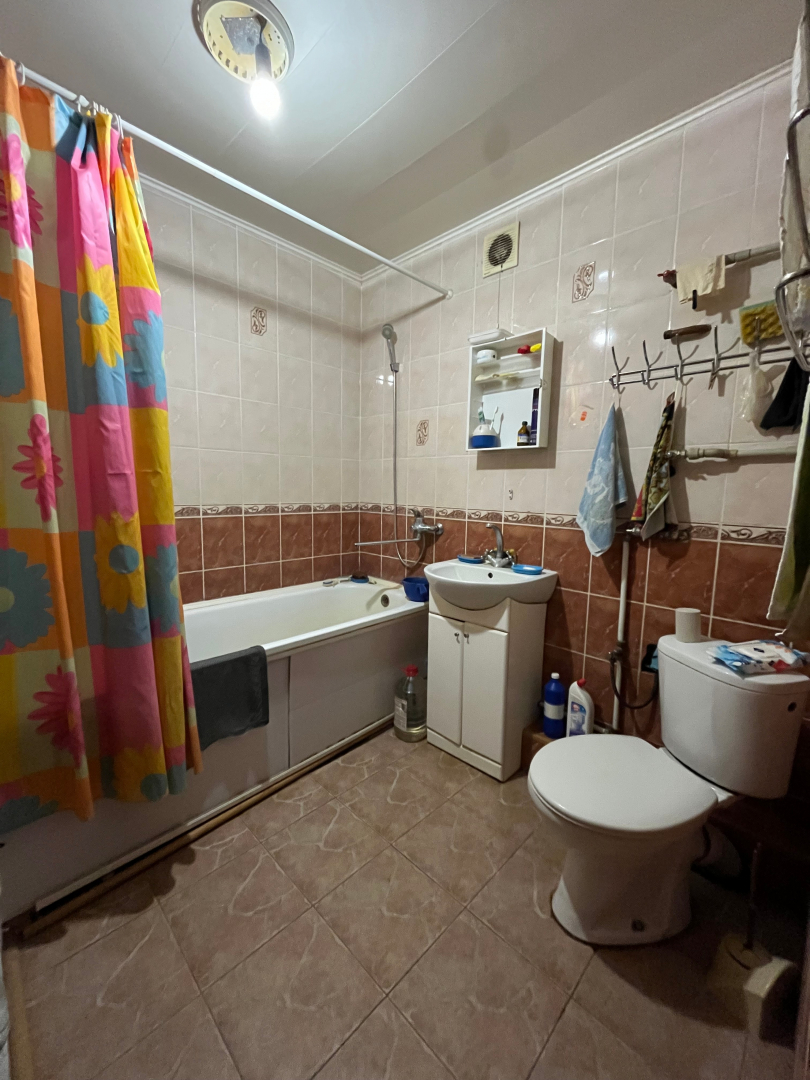 Продається простора 3-кімнатна квартира 54 м², Вул. Льотна. Фото - 11