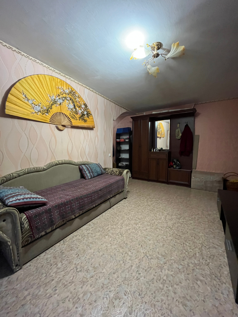 Продається простора 3-кімнатна квартира 54 м², Вул. Льотна. Фото - 2