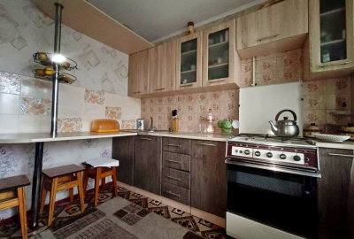 Простора 1 кімнатна квартира 38 м² 3 поверх р-н Ремзавод/Волковича