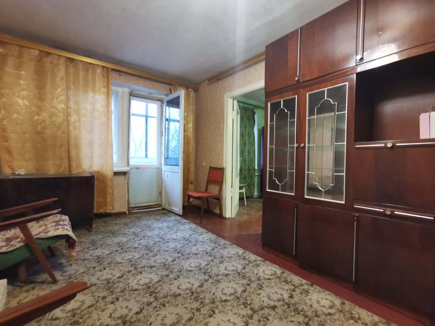 Квартира з трьома кімнатами і підвалом 2 поверх цегляного будинку. Фото - 6