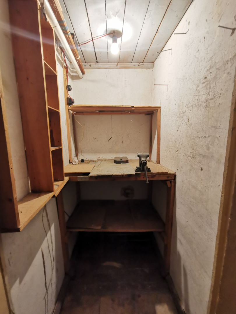 Квартира з трьома кімнатами і підвалом 2 поверх цегляного будинку. Фото - 14