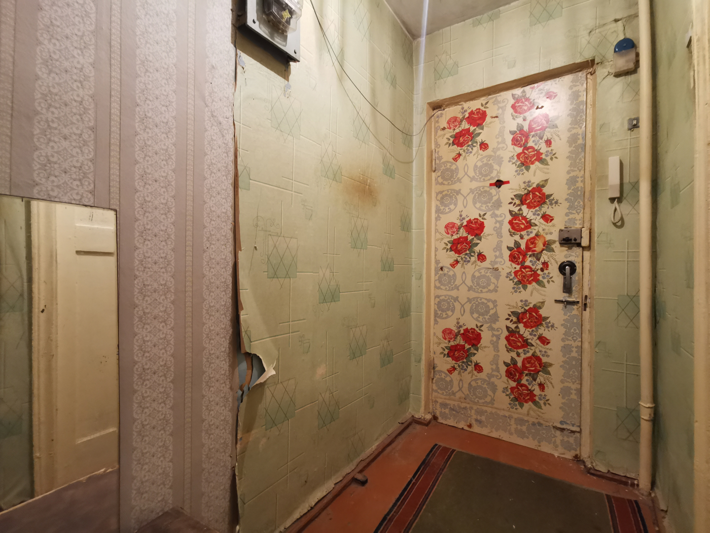 Квартира з трьома кімнатами і підвалом 2 поверх цегляного будинку. Фото - 13