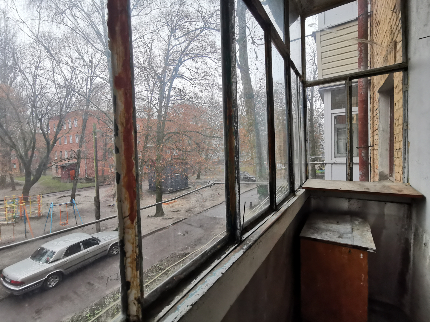 Квартира з трьома кімнатами і підвалом 2 поверх цегляного будинку. Фото - 16