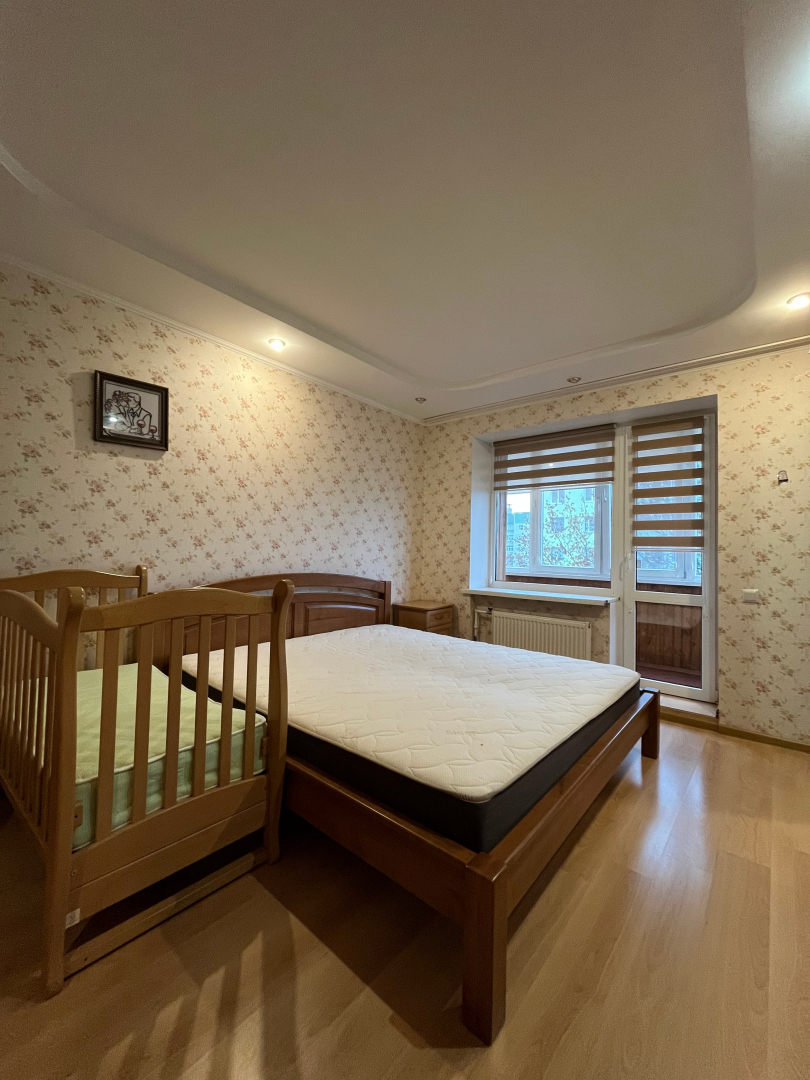 Простора 3-кімнатна квартира 77.2м2 в цегляному будинку, центр Градецький. Фото - 11