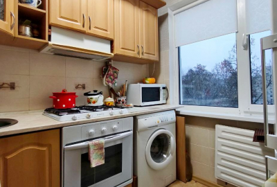 Охайна 2-кімнатна квартира з якісним ремонтом, в зручному районі. Сертифікат єВідновлення.