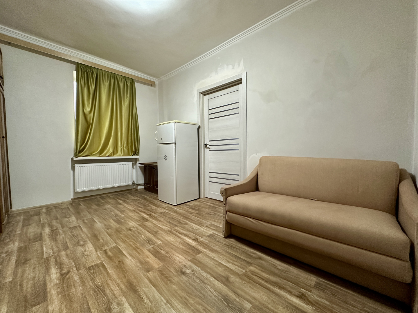 Двокімнатна сталінка,автономне опалення,житловий стан.. Фото - 1