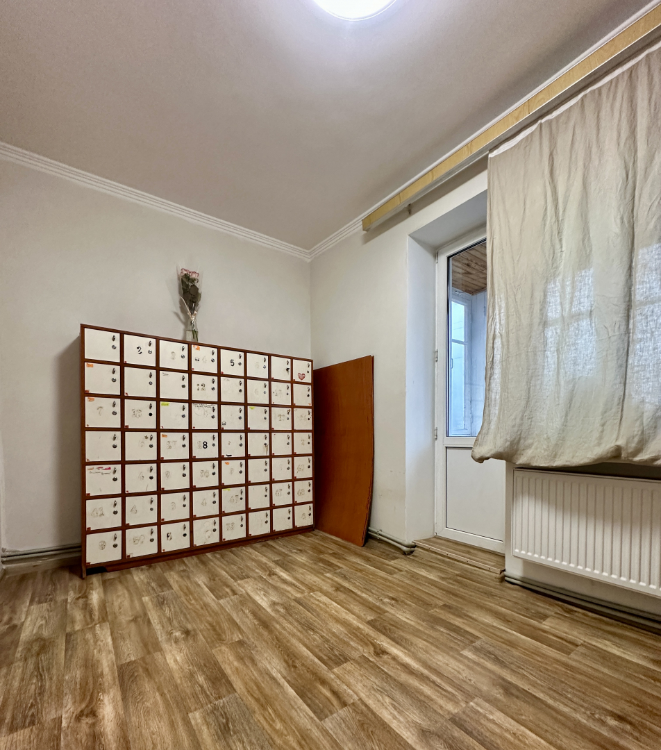 Двокімнатна сталінка,автономне опалення,житловий стан.. Фото - 4