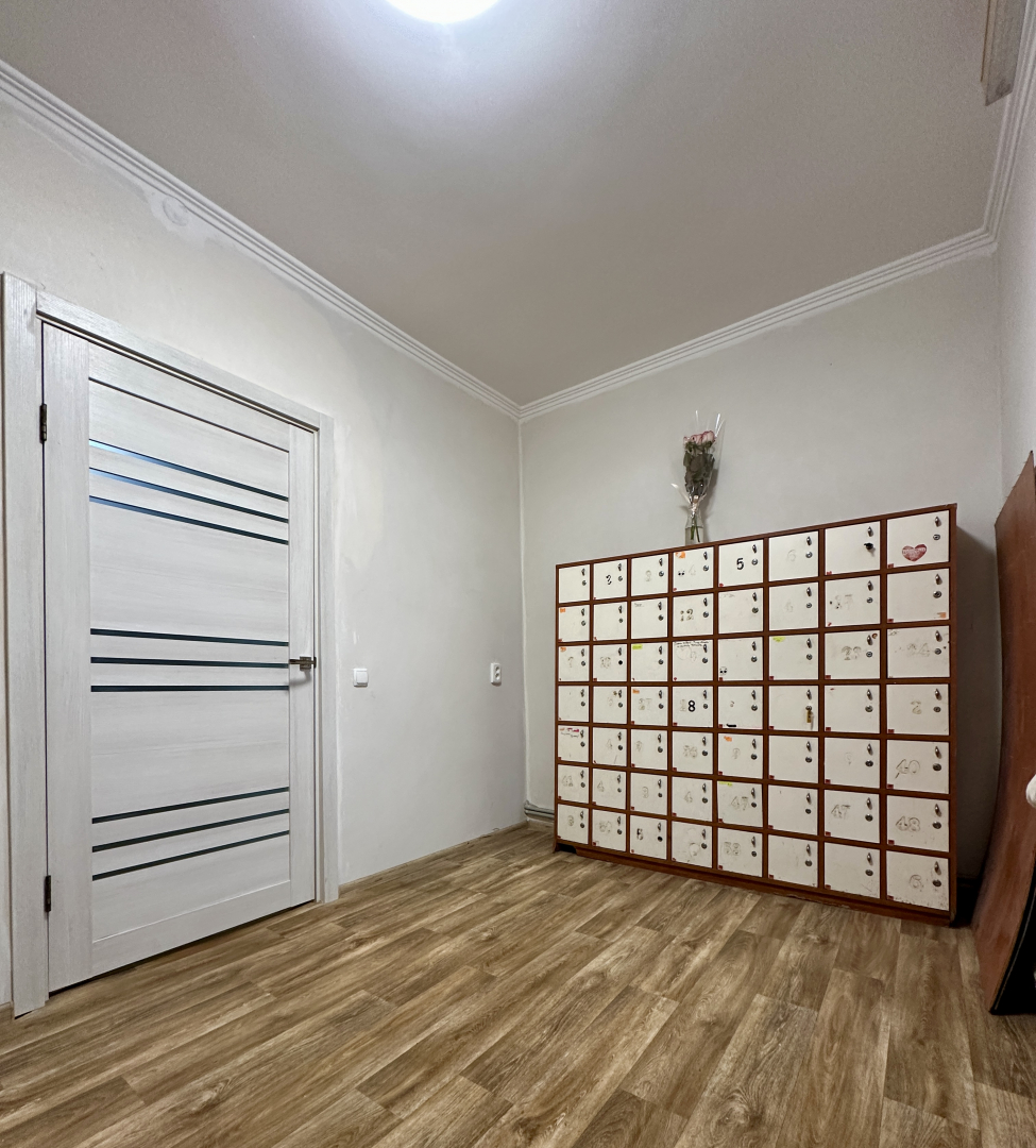 Двокімнатна сталінка,автономне опалення,житловий стан.. Фото - 3