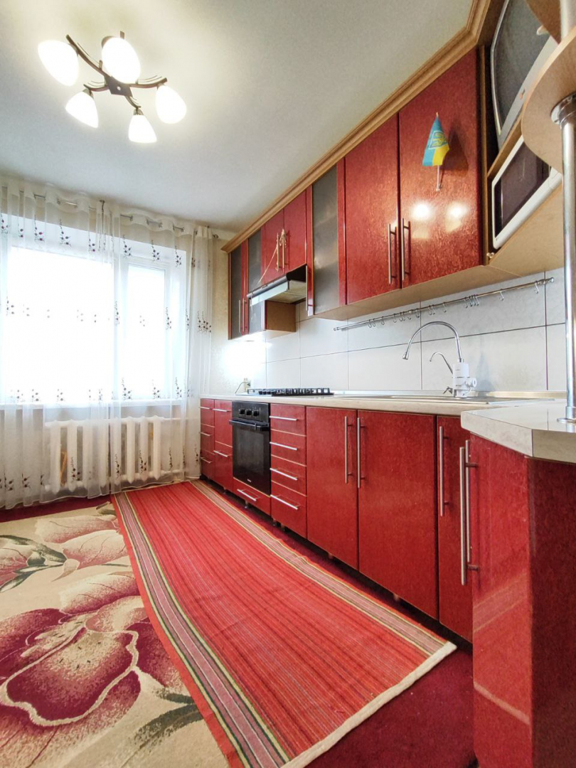 Простора 3-х кімнатна квартира з ремонтом 82м2 вул.Старобілоуська. Фото - 1