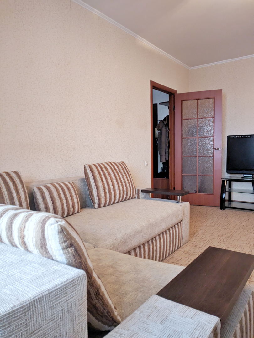 1-кімнатна квартира з ремонтом, меблями та технікою (р-к Нива). Фото - 2