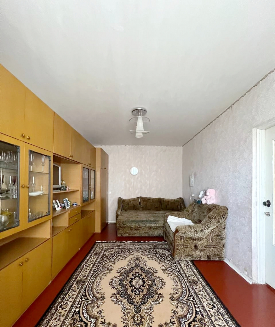 Простора 4-х кімнатна квартира в гарному житловому стані вул.1-ї Танкової Бригади. Фото - 5