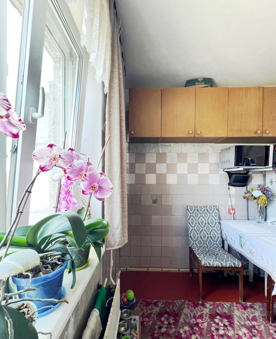 Простора 4-х кімнатна квартира в гарному житловому стані вул.1-ї Танкової Бригади. Фото - 9