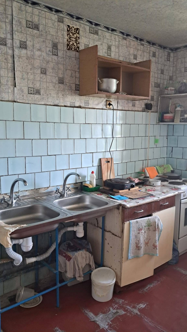 Продам кімнату 13 м2 гуртожиток Голлівуд Чернігів. Фото - 5