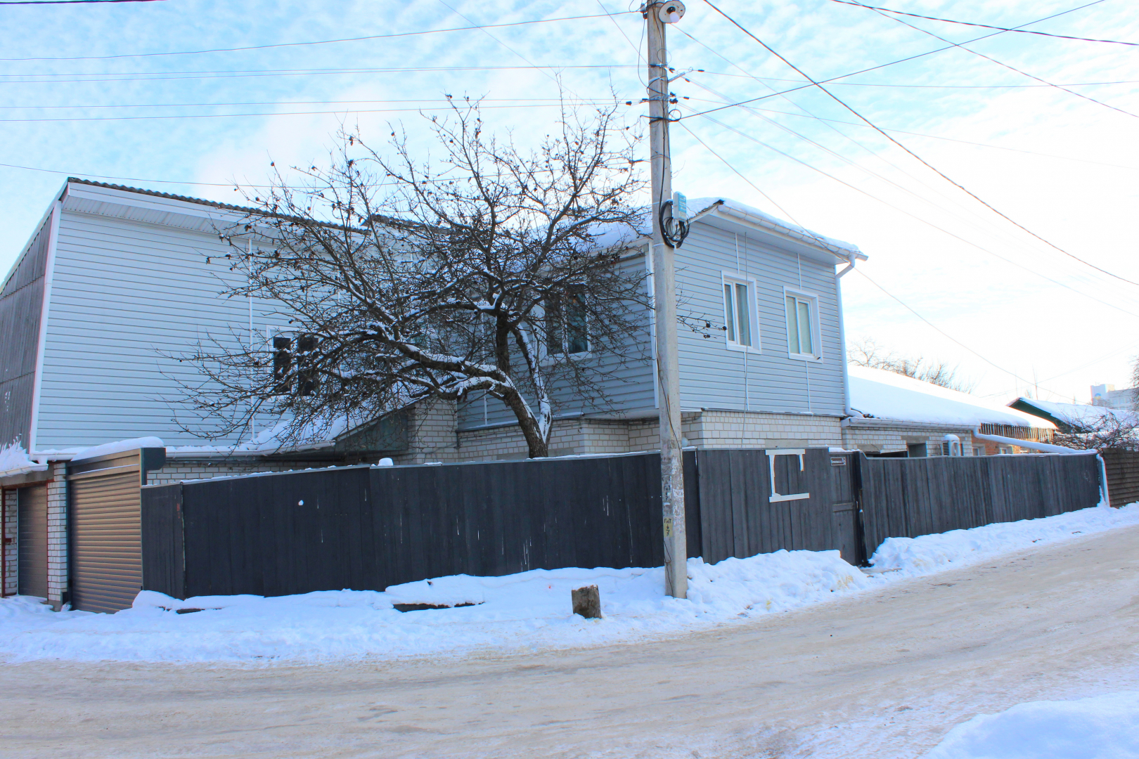 Простора частина будинку 178 м2 для великої родини Міськ Парк Політех. Фото 1