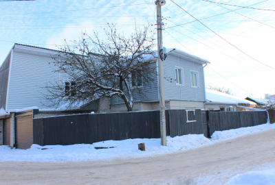 Простора частина будинку 178 м2 для великої родини Міськ Парк Політех