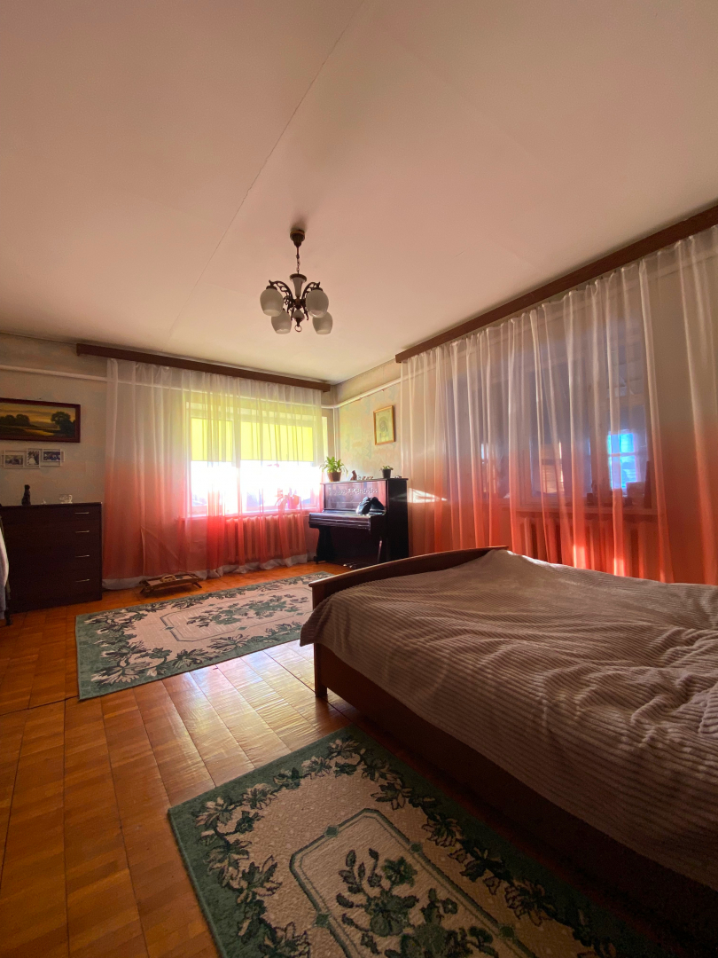 Просторий приватний будинок біля озера Земснаряд!. Фото - 3