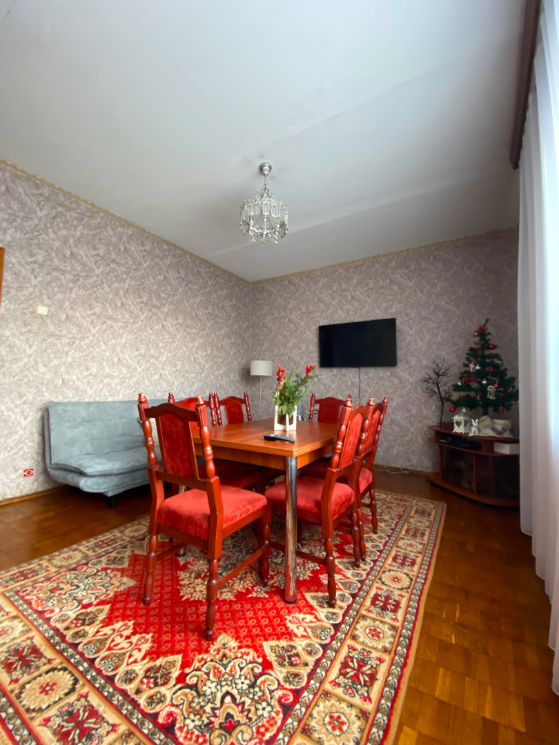 Просторий приватний будинок біля озера Земснаряд!. Фото - 1