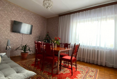 Просторий приватний будинок біля озера Земснаряд!