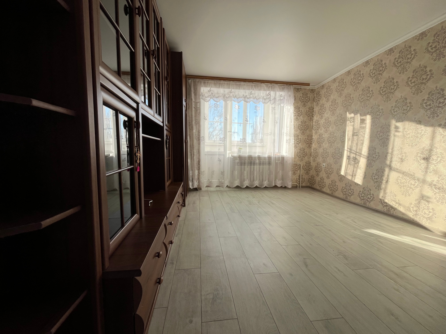 Продається світла 2-кімнатна квартира 51м2, вул. О.Коваленка.. Фото - 1